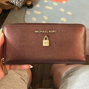 Metallic purple Michael Kors wallet